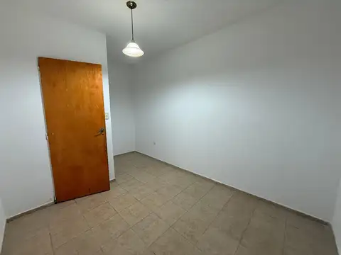 CASA EN VENTA 2 DORMITORIOS, BARRIO BELGRANO
