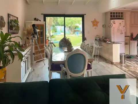 Casa en venta - 4 Dormitorios 2 Baños - Magdalena