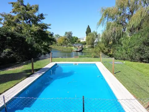 Avenida la Alameda 100