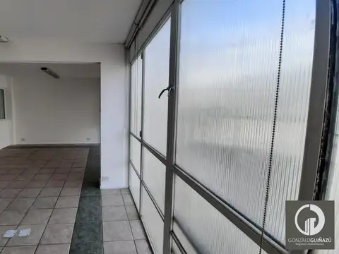 Oficina de 48 mts2 en venta La Favorita Luminosa Centro