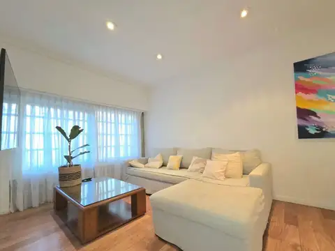 VENTA CASA EN COLEGIALES 6 AMBIENTES COCHERA