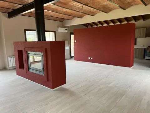 Casa 5 ambientes con 4 baños