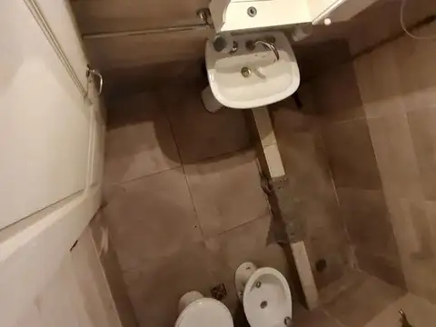 Depto Tipo Casa en Alquiler en Caseros, $ 550.000