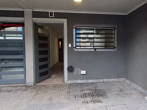 Depto Tipo Casa en Alquiler al Este