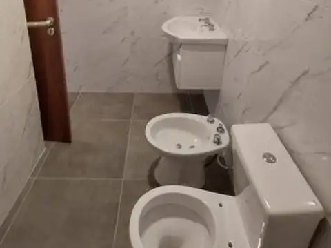 DEPARTAMENTO EN VENTA CON PATIO