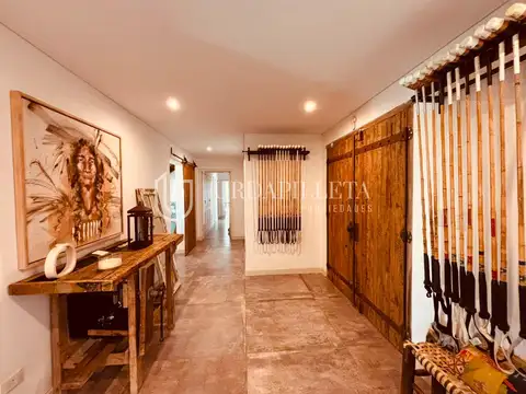 Casa en venta sobre cancha de polo - Centauros