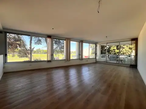 Espectacular vista al Polo! 3 dorm, dependencia, amenities!