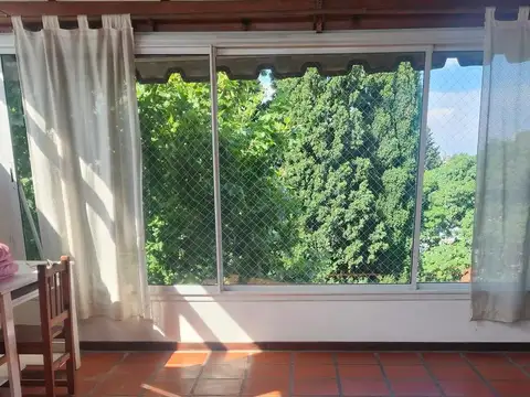 Departamento en Villa Ballester frente a estación Malaver  3 piso por escalera SIN EXPENSAS .