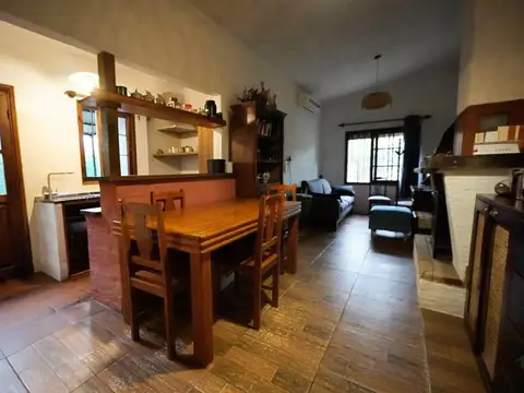 Depto Tipo Casa 7 ambientes con 2 baños
