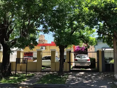 "2 CASAS HERMOSAS  EN UN MISMO LOTE"
