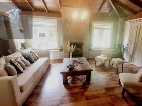 Casa en Venta en Barrio Parque Leloir, USD 270.000