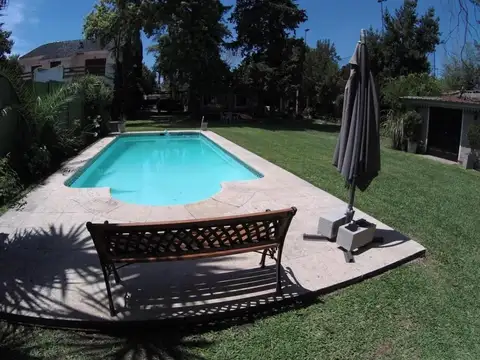 Casa en Parque Leloir