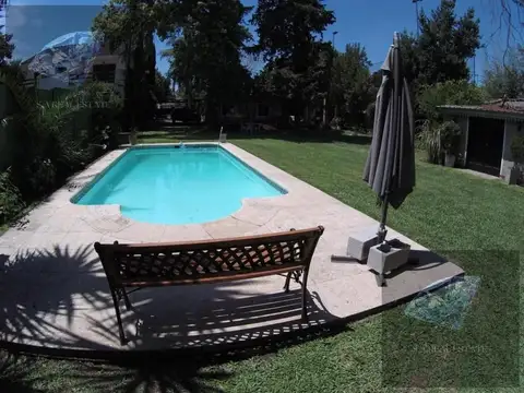 Casa en Parque Leloir