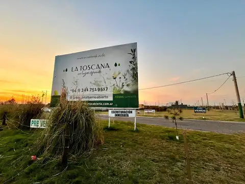 Av. Los Lapachos  - La Toscana