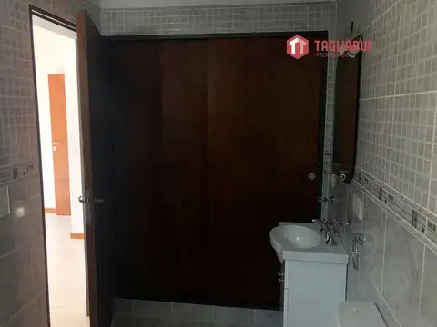 Departamento en Alquiler con 1 cocheras