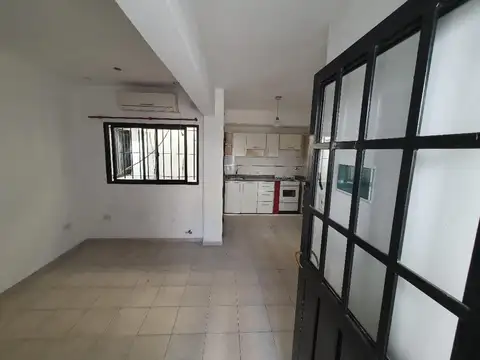 Depto Tipo Casa en Venta en Tolosa, USD 42.000