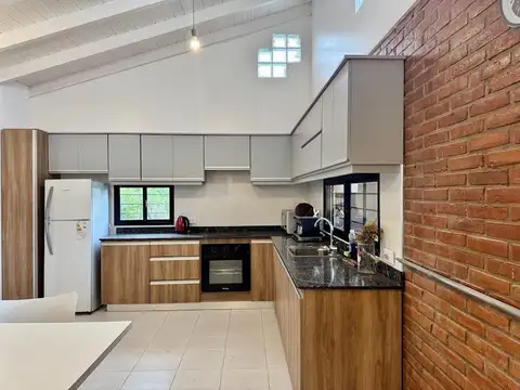 Casa en alquiler 3 dormitorios en Fincas de ibarlucea