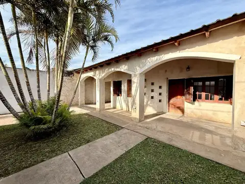 Casa 6 ambientes con 3 baños