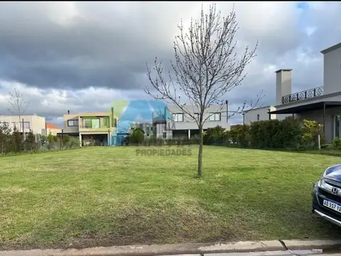 Terreno en Venta de 718,0 m2