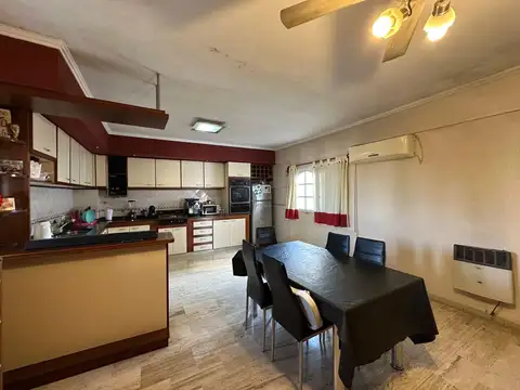 ALQUILER DEPARTAMENTO DE 3 DORMITORIOS EN ARROYITO