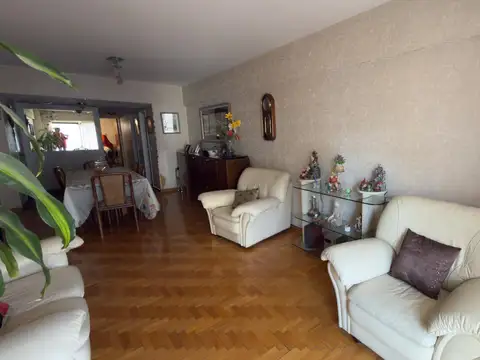 Departamento 5 ambientes con 3 baños