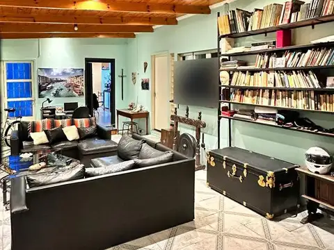 Casa en Venta con 1 cochera