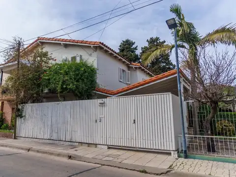 Alquiler casa 3 amb jardin Cochera  Saavedra