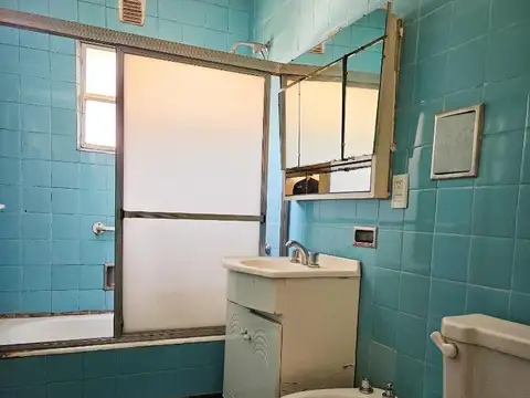 Depto Tipo Casa en Venta en Versalles, USD 98.000