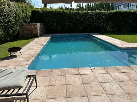 Casa en Alquiler en Lujan De Cuyo, USD 3.000