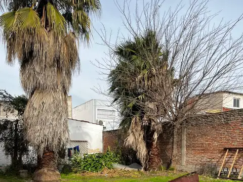 CASA EN VENTA EN LA SALADA,  BARRIO JOSE HERNADEZ