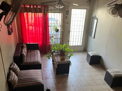 Avelino Palacios 900