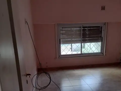 Depto Tipo Casa en Alquiler en Lanús Este, $ 590.000