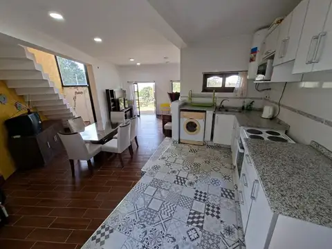 Casa 3 ambientes con 2 baños