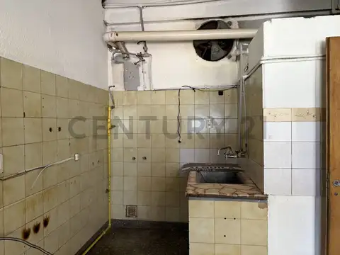 Local en Alquiler 56 años