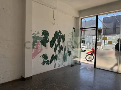 Local en Alquiler 56 años