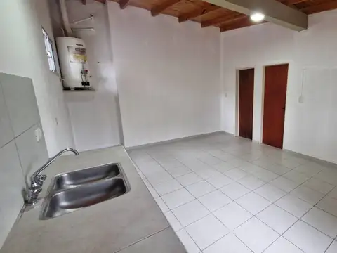 Depto Tipo Casa 2 ambientes con 1 baño