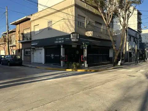 Local en Alquiler Via Pública