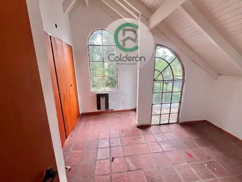 Casa 4 ambientes con 1 baño