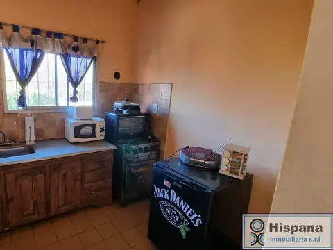 Retasada oportunidad inversores! con planos.Venta casa con dos locales, Manuel Alberti Centro,Pilar.
