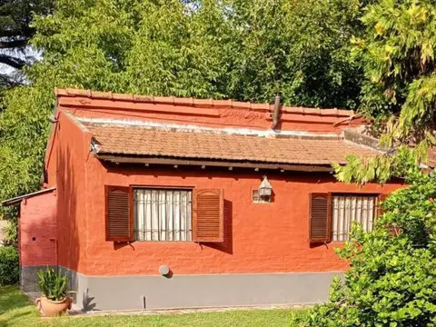 Casa en venta - 2 Dormitorios 1 Baño - Paso del Rey