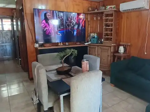Casa 4 ambientes con 1 baño