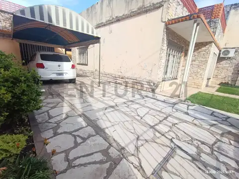 Casa en Venta en Castelar Norte, USD 95.000