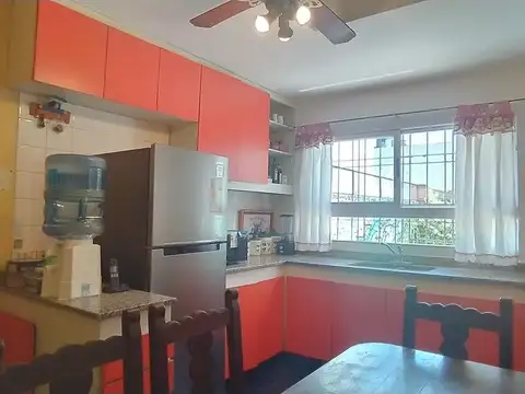 Depto Tipo Casa en Venta de 4 dormitorios