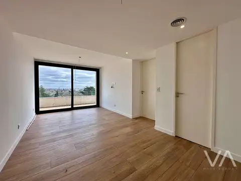 Departamento de 2 ambientes, con cochera. EG 12. Playa Grande.