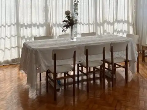 Av. de la Libertad 336 – Piso exclusivo con vista al río