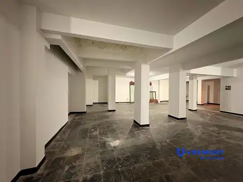 Rodriguez Peña al 400 | San Nicolás | Amplio local,  mts de av. Corrientes | Alquiler