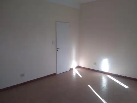 Depto Tipo Casa en Venta al Oeste