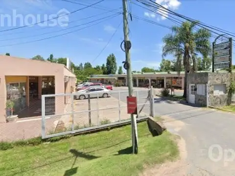 Local en Venta en Manzanares, USD 2.000.000