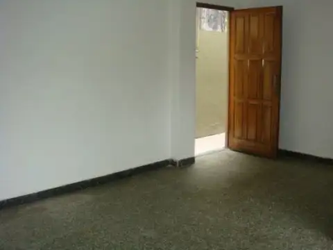 Depto Tipo Casa en Alquiler de 3 ambientes