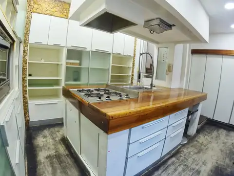 Depto Tipo Casa en Venta en San Nicolás, USD 239.000